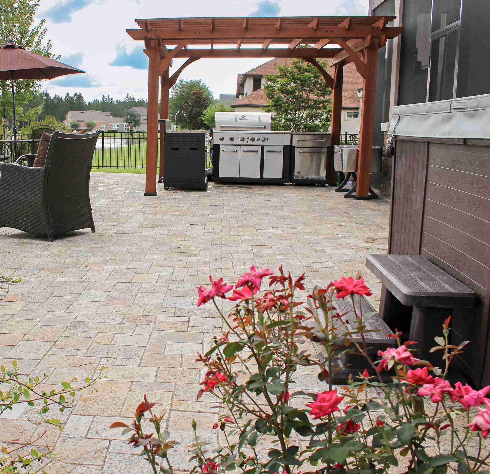 Outdoor kitchen with grill island Jacksonville FL